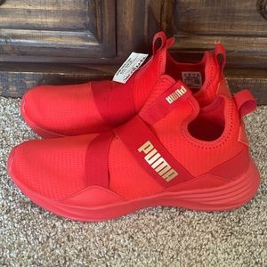 Women’s Puma Radiate Mid Sneakers